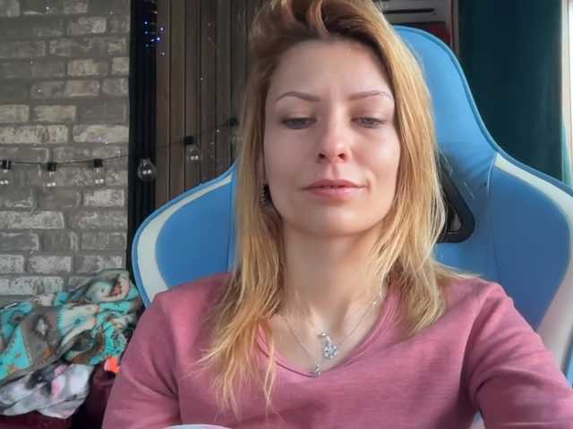 karo131324's BongaCams show and profile