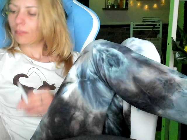 karo131324's BongaCams show and profile