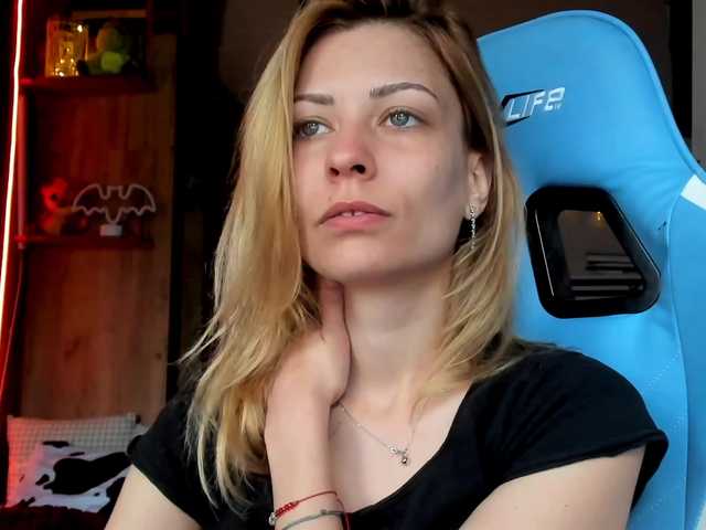 karo131324's BongaCams show and profile