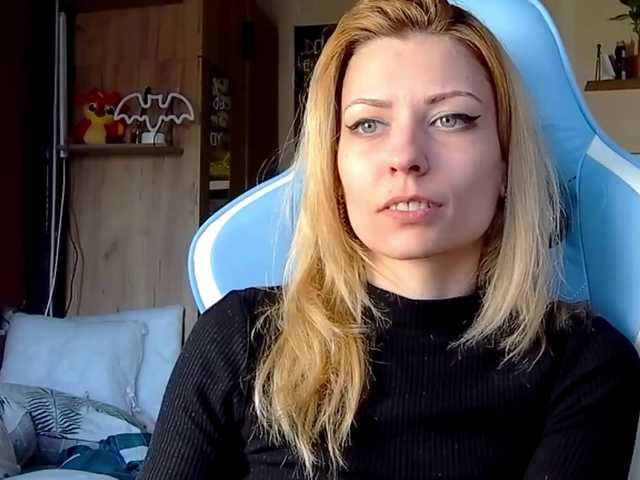 karo131324's BongaCams show and profile