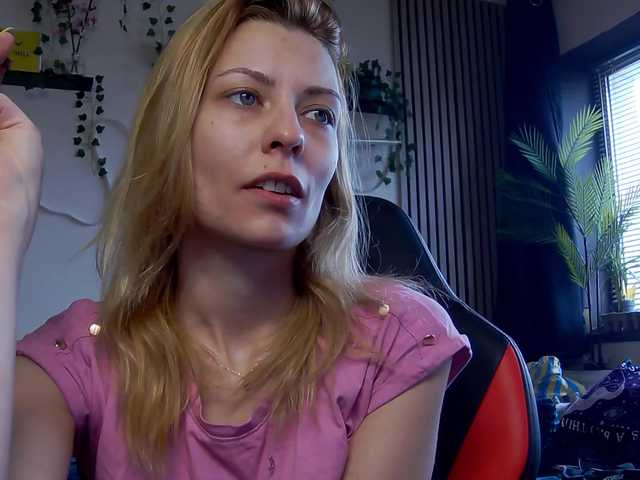 karo131324's BongaCams show and profile