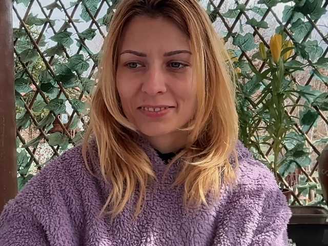 karo131324's BongaCams show and profile