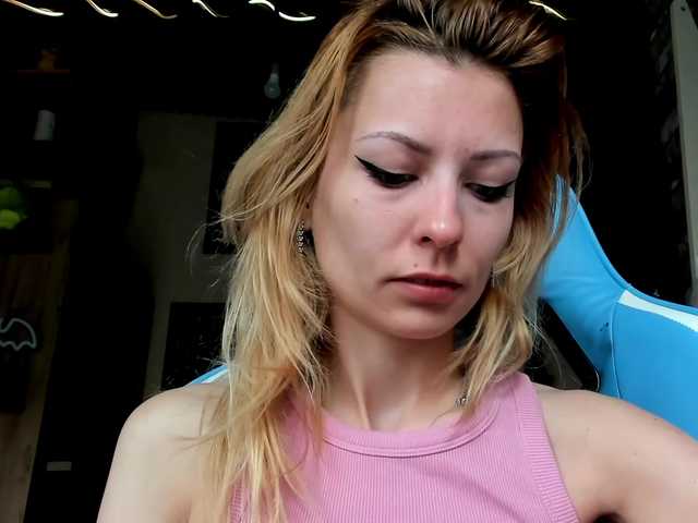 karo131324's BongaCams show and profile