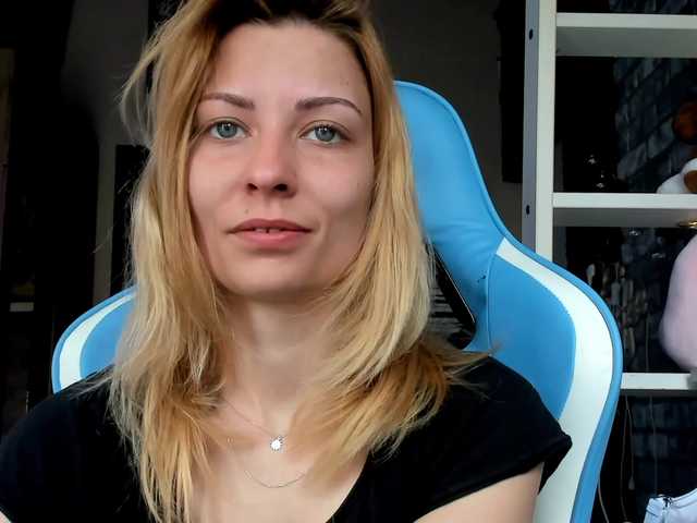 karo131324's BongaCams show and profile