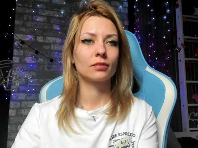 karo131324's BongaCams show and profile