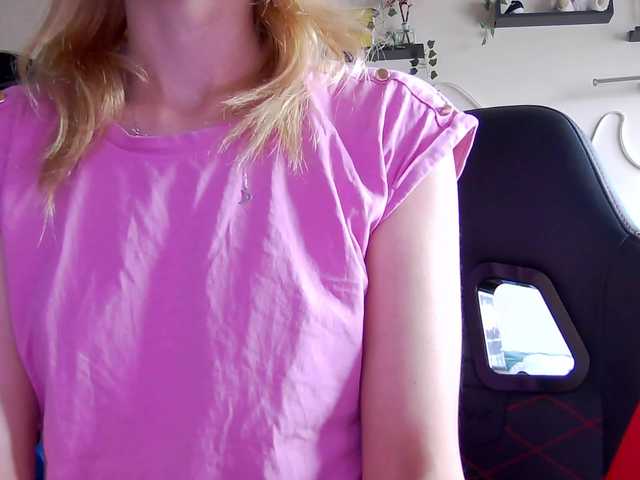 karo131324's BongaCams show and profile