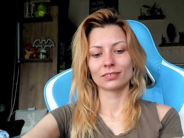 karo131324's BongaCams show and profile