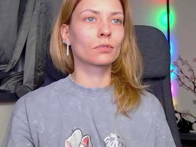 karo131324's BongaCams show and profile