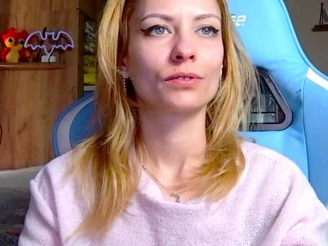 karo131324's BongaCams show and profile