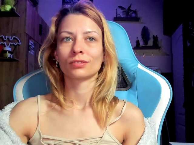 karo131324's BongaCams show and profile