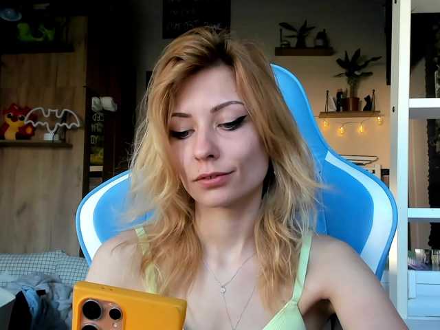 karo131324's BongaCams show and profile