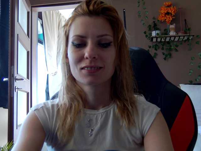 karo131324's BongaCams show and profile