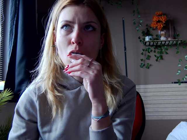 karo131324 from BongaCams