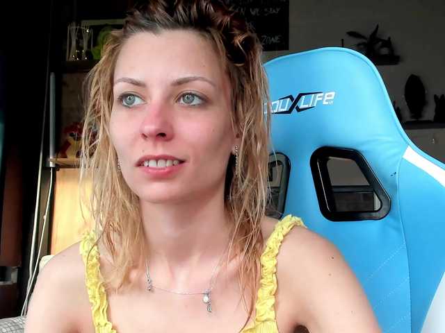 karo131324's BongaCams show and profile