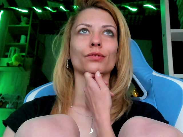 karo131324's BongaCams show and profile