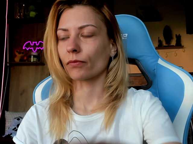 karo131324's BongaCams show and profile