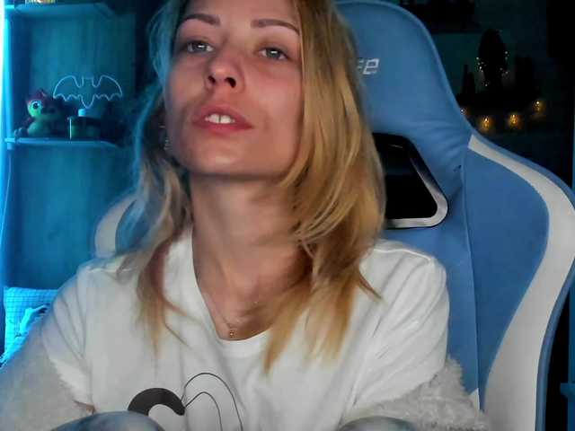 karo131324's BongaCams show and profile