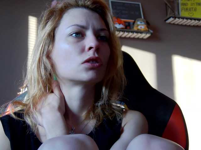 karo131324's BongaCams show and profile