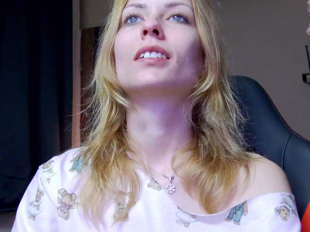 karo131324's BongaCams show and profile