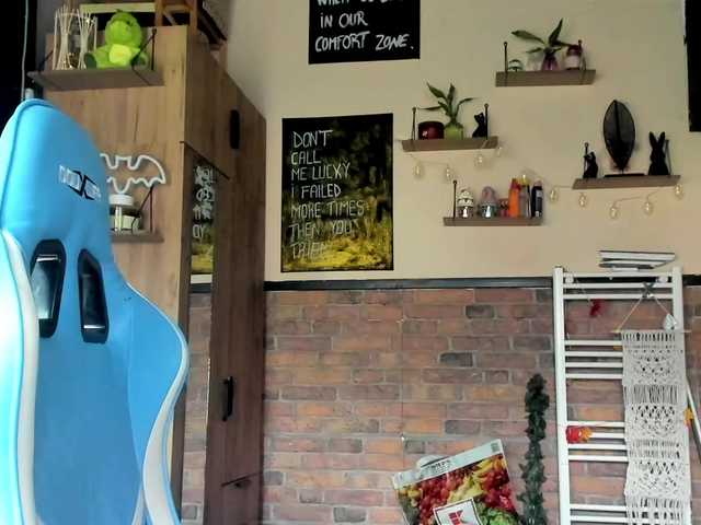 karo131324's BongaCams show and profile