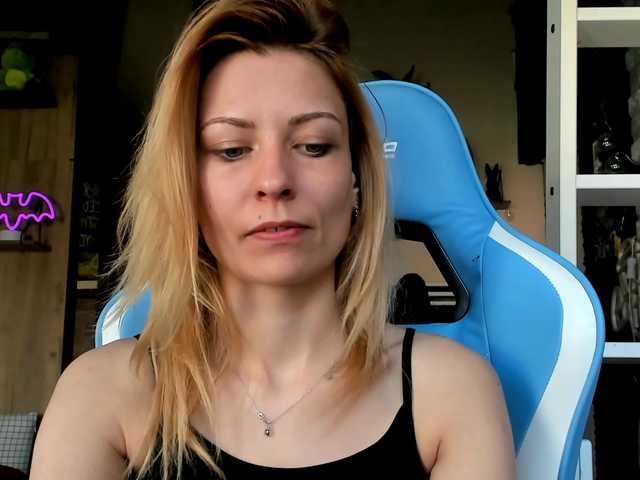 karo131324's BongaCams show and profile