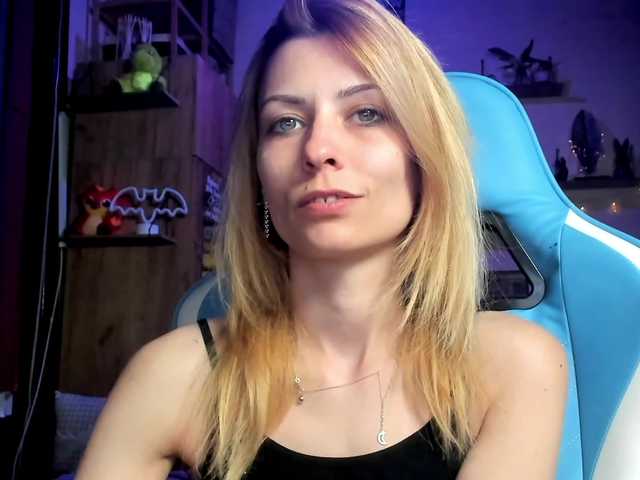 karo131324's BongaCams show and profile