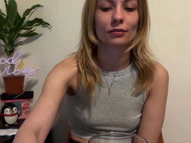 karo131324's BongaCams show and profile