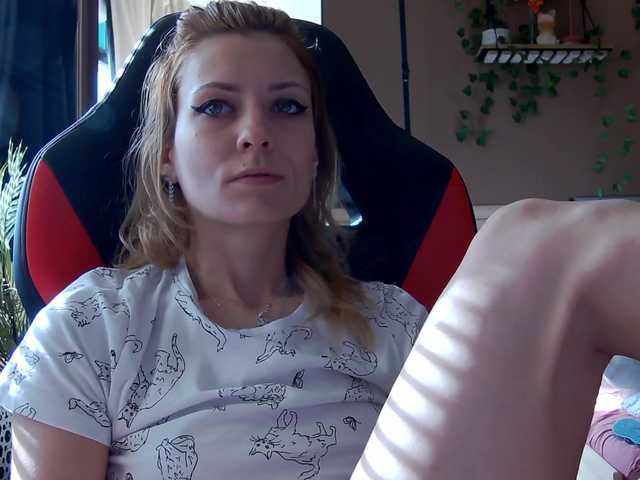 karo131324's BongaCams show and profile