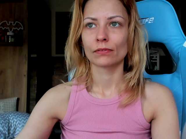 karo131324's BongaCams show and profile