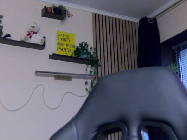 karo131324's BongaCams show and profile