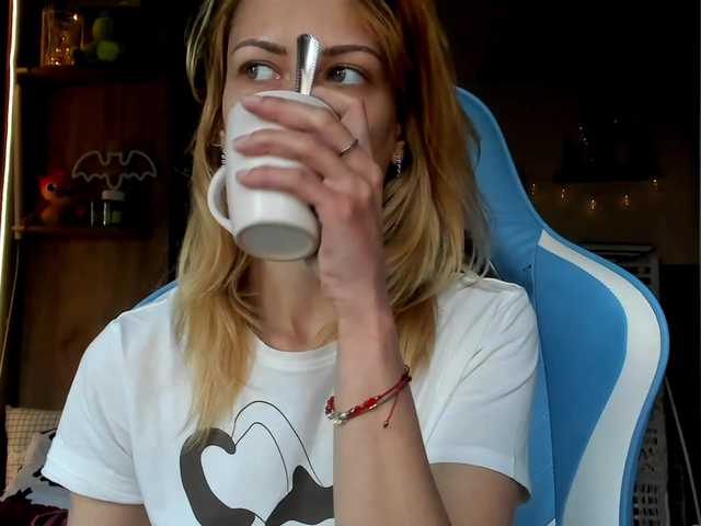 karo131324's BongaCams show and profile