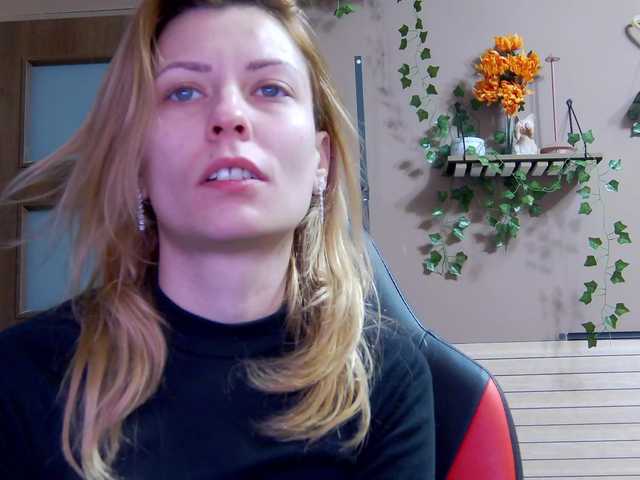 karo131324's BongaCams show and profile