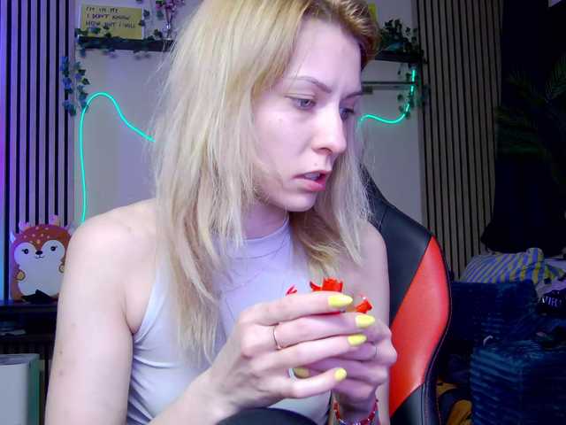 karo131324's BongaCams show and profile