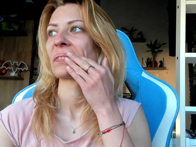 karo131324's BongaCams show and profile