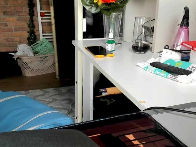 karo131324 live cam profile