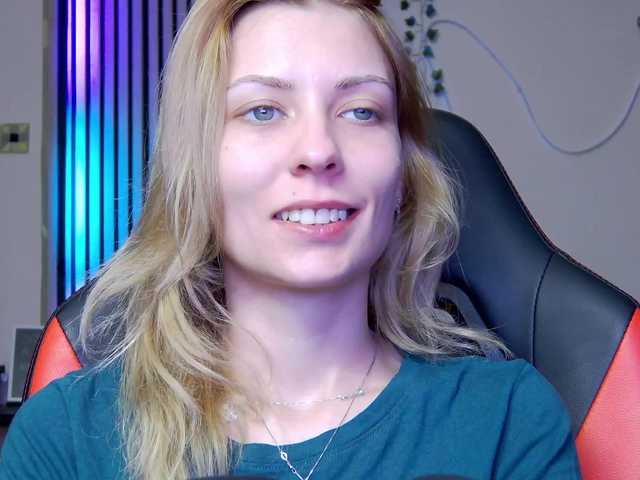 karo131324's BongaCams show and profile