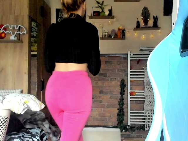 karo131324's BongaCams show and profile