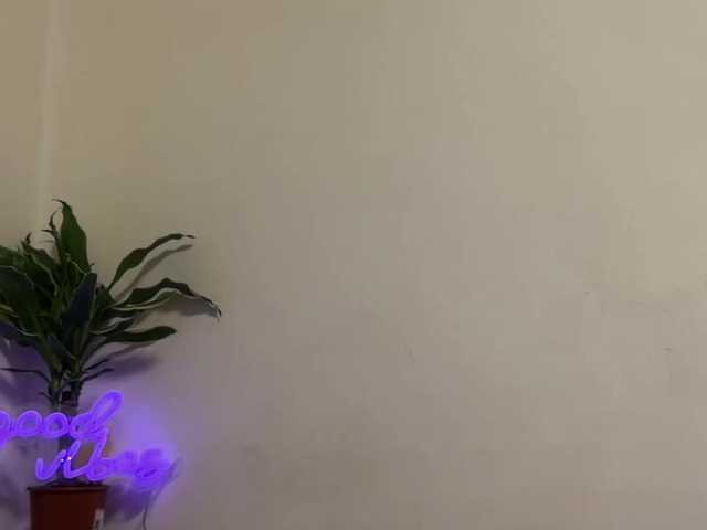 karo131324's BongaCams show and profile