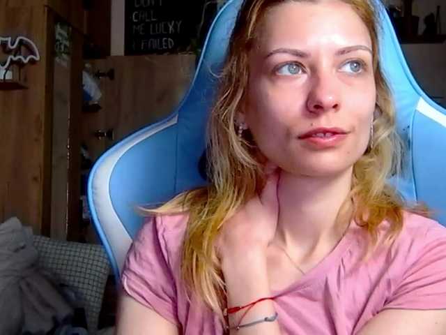 karo131324's BongaCams show and profile