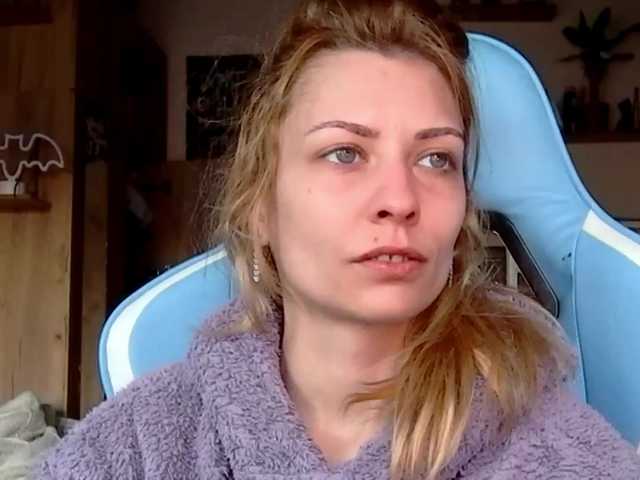 karo131324's BongaCams show and profile
