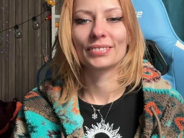 karo131324's BongaCams show and profile