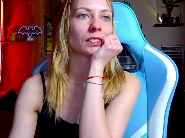 karo131324's BongaCams show and profile