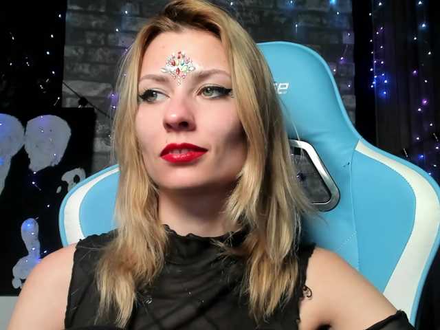 karo131324's BongaCams show and profile