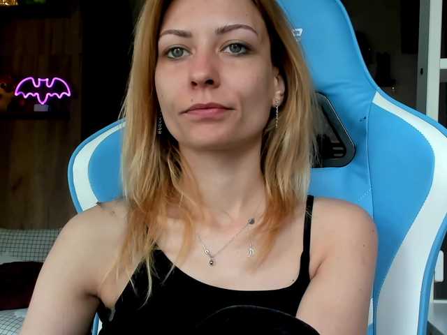 karo131324's BongaCams show and profile
