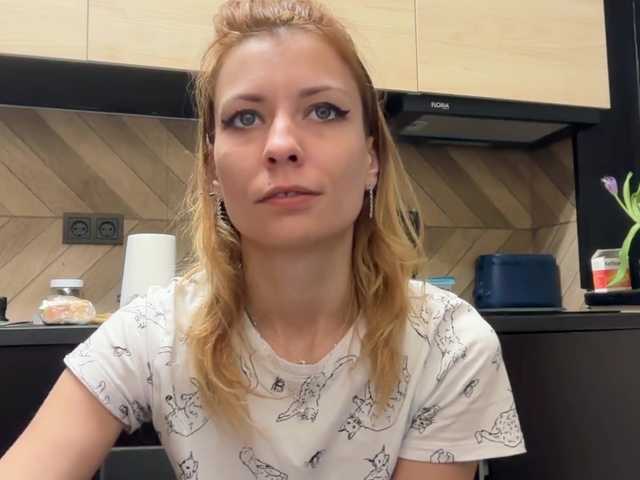 karo131324's BongaCams show and profile