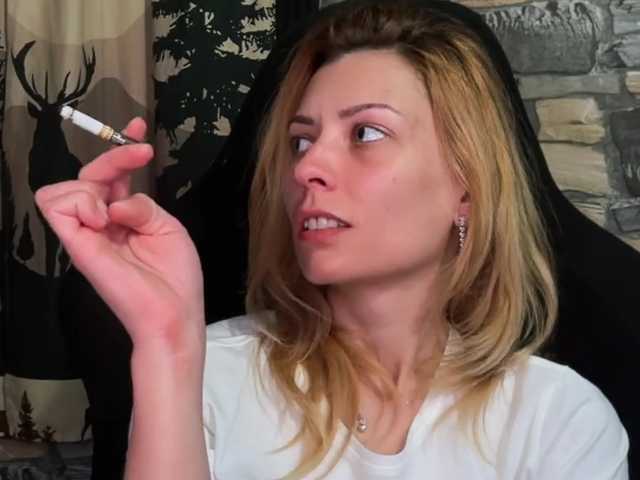 karo131324's BongaCams show and profile