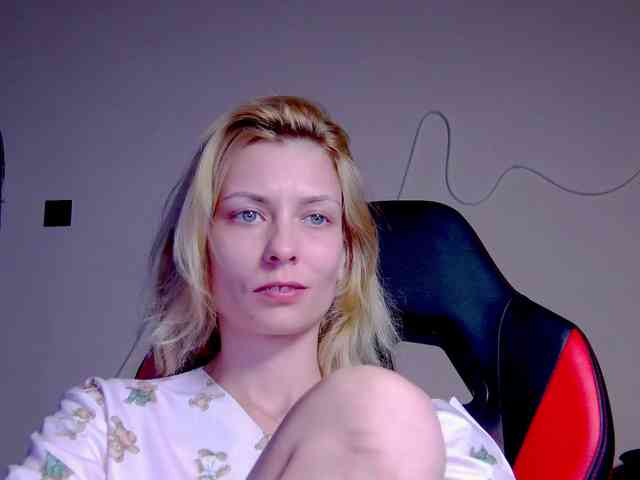 karo131324 webcam