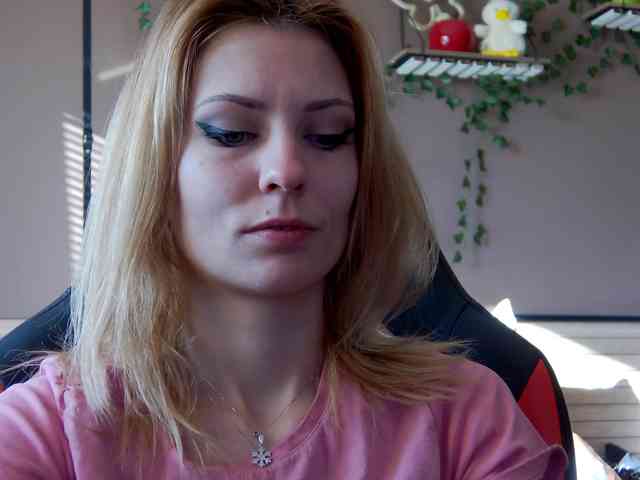 karo131324 webcam