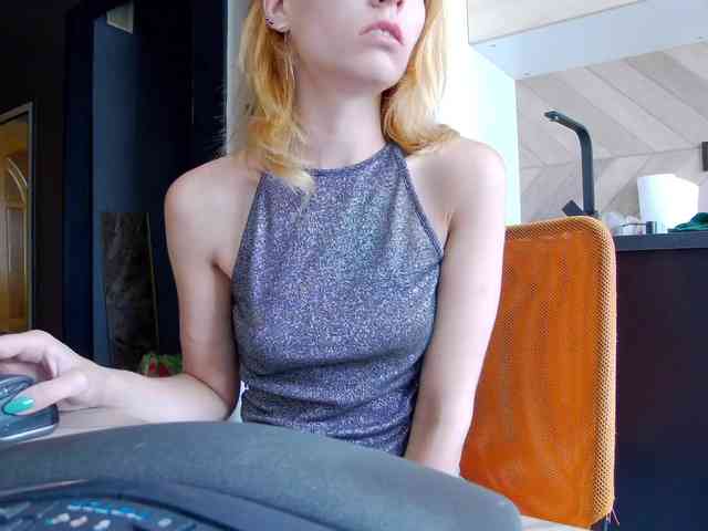 karo131324 webcam