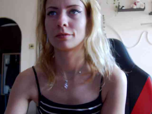 karo131324 webcam